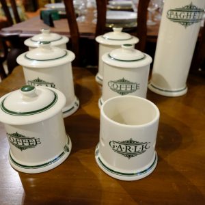 porcelán konyhai tartók