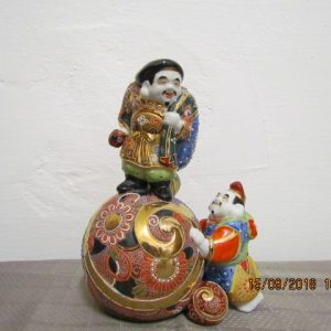 Porcelán figura